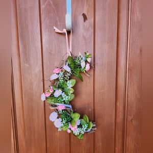 Sweetheart Rose Crescent Moon Wreath
